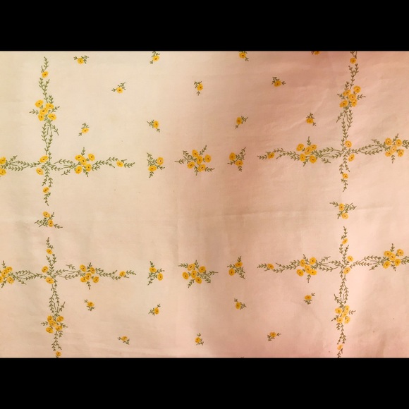 Tablecloth vintage Linen daisy homemade needlepoint - Picture 9 of 12